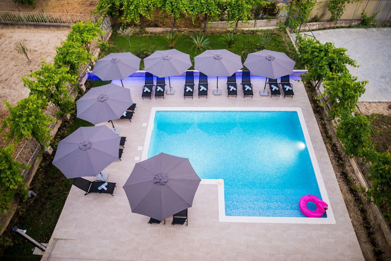 Lct Blue Lions Apartments Podstrana Esterno foto
