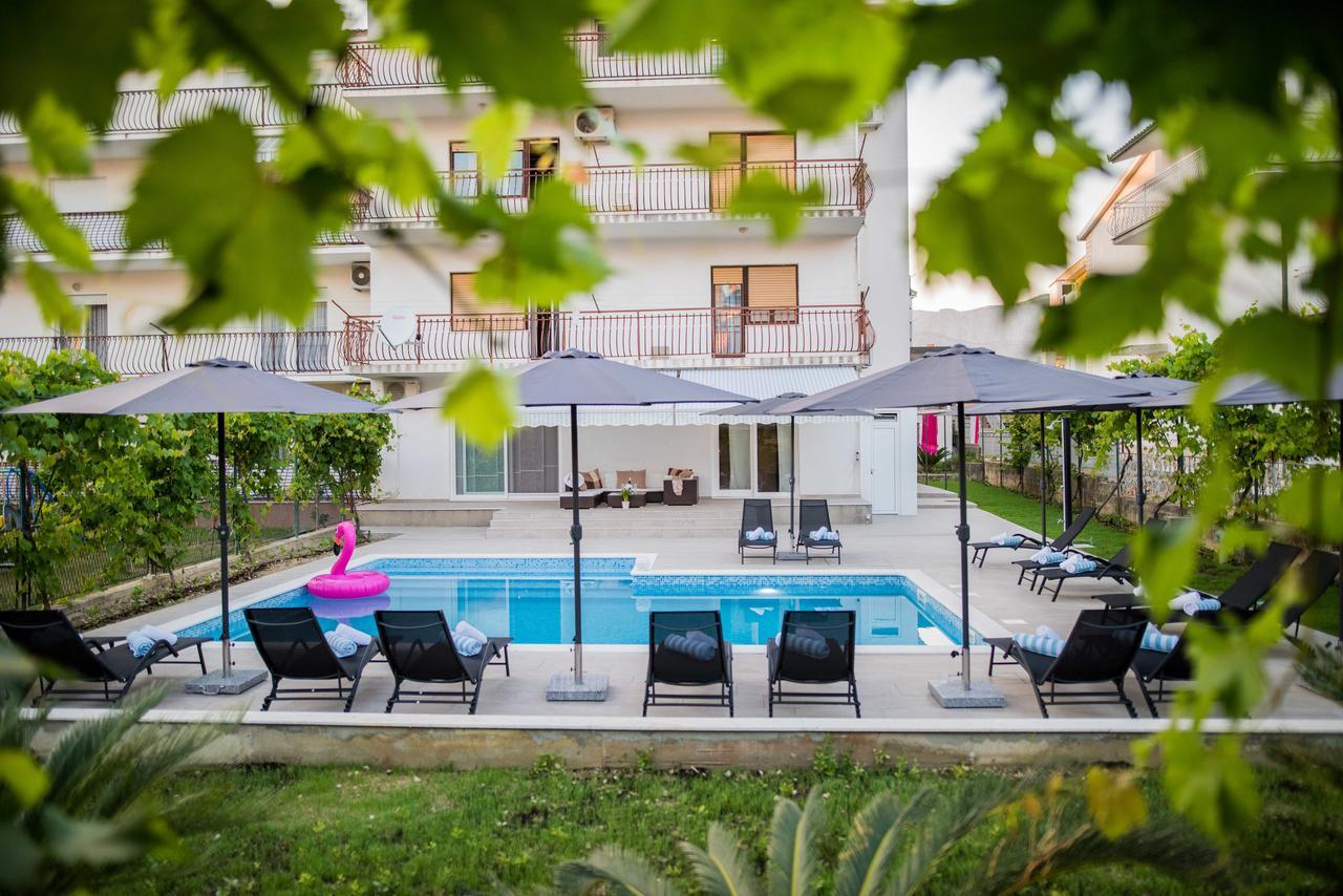 Lct Blue Lions Apartments Podstrana Esterno foto
